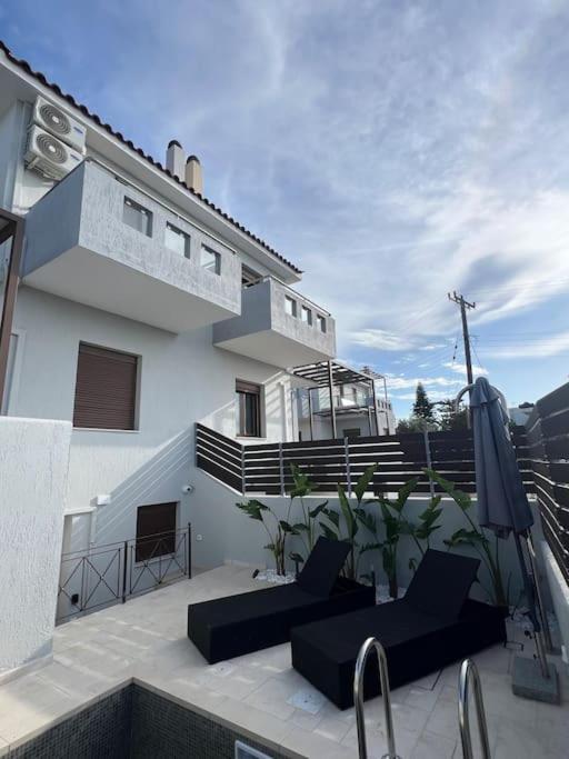 Villa Leo Aigina Vathí Екстериор снимка