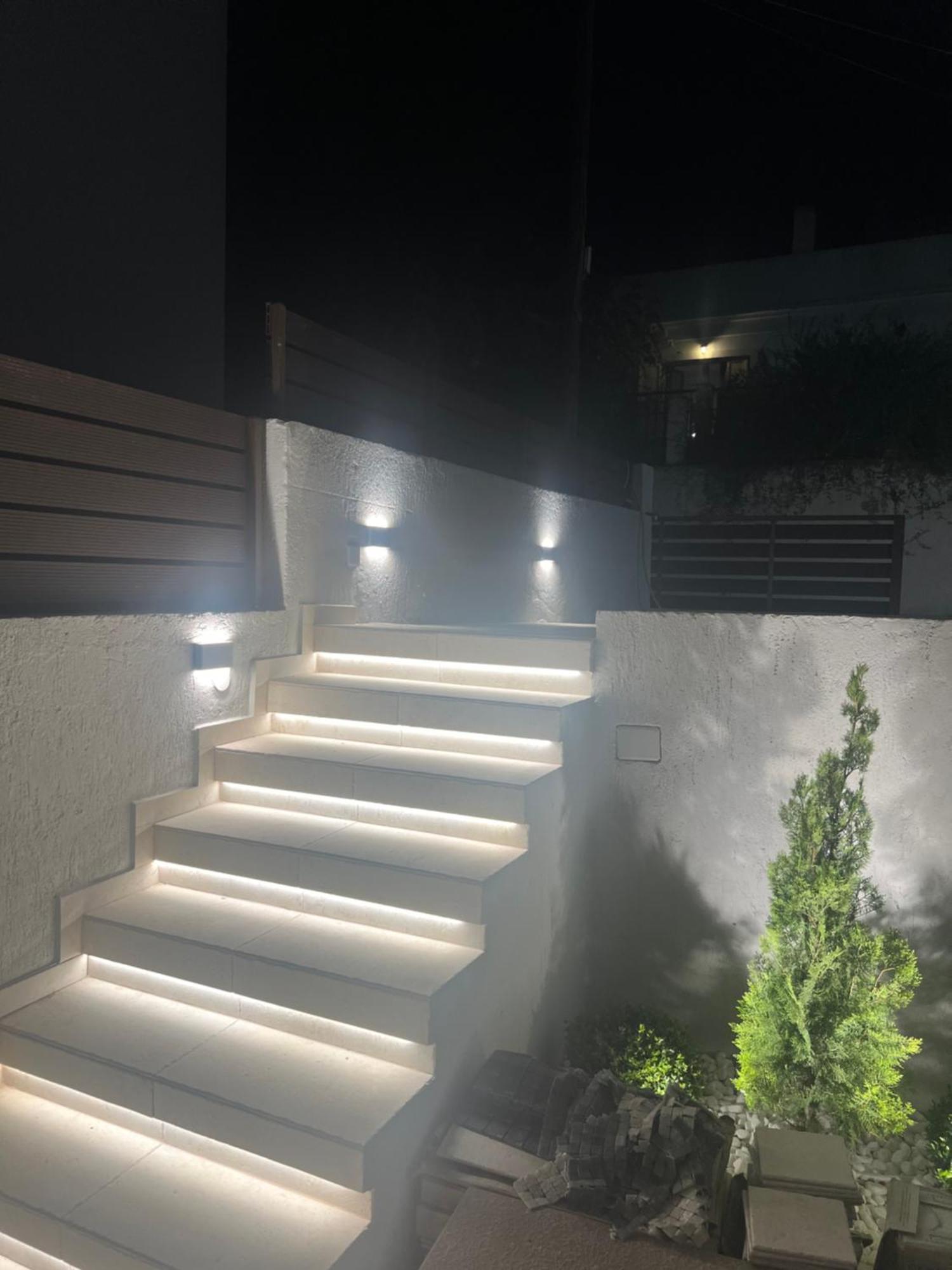 Villa Leo Aigina Vathí Екстериор снимка